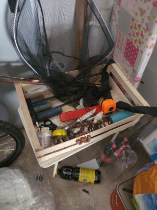 Lote de pesca: Sonda, carrete y accesorios