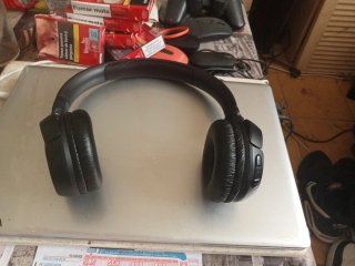 JBL Tune 520BT Bluetooth Headphones