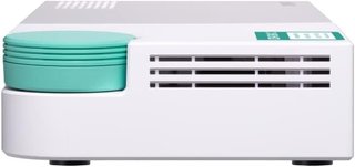 QNAP switch 10GbE puertos gigabit compacto