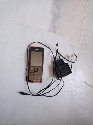 Nokia X2-00 Nero e Rosso
