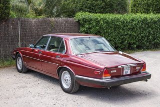 Jaguar  XJ12 1990