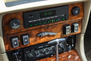 Jaguar  XJ12 1990