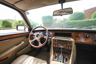Jaguar  XJ12 1990