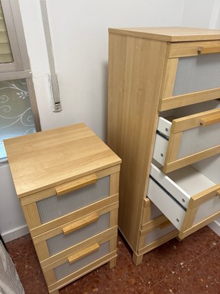 Cómoda y Mesita de Noche Ikea