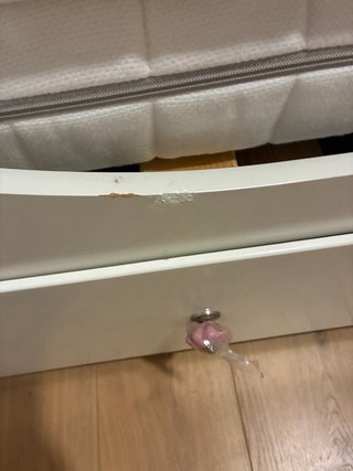 Cama Diván Ikea Blanca y Rosa