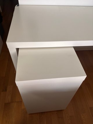 Mesa escritorio Ikea blanca con tablero extraíble