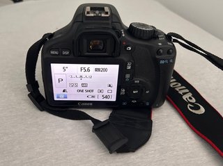Canon EOS 550D con 18-55 mm + Lente EF-S 55-250mm