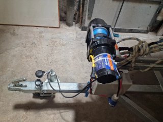 Barco 5 metros con motor Mercury 40 y auxiliar