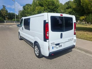 Opel Vivaro 2.0CDTi 2011