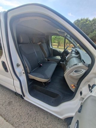 Opel Vivaro 2.0CDTi 2011