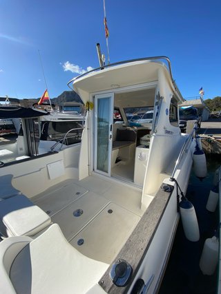 Barco Cabinado Sabor 750 FB