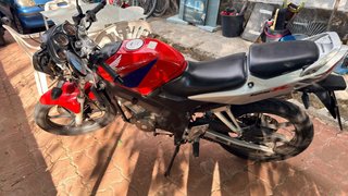Honda CBR 125 R Roja y Negra