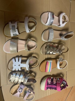 Sandalias