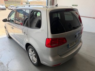 Volkswagen Touran 2011