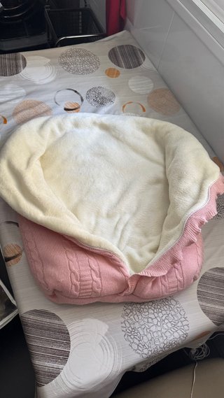 Saco bebé punto rosa forrado