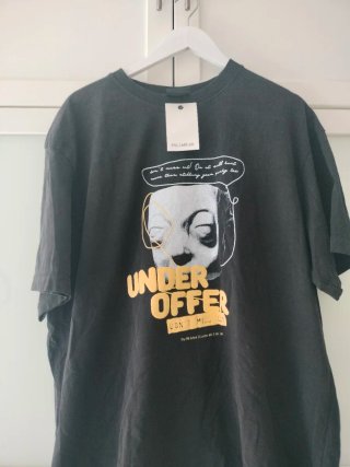 Camiseta Pull&Bear Negra Talla XL