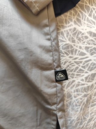 2 Camisas Nike ACG Convertibles Talla M