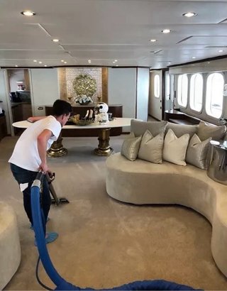 Nettoyage de bateaux / yachts Limpieza de barcos