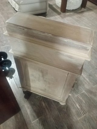 Escritorio antiguo de madera
