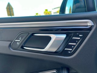 Porsche Macan S  3.0i