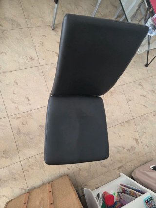 4 Sedie da Pranzo in Pelle Nera con Gambe in Metallo