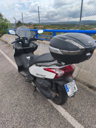 Kymco Superdink 125cc Scooter