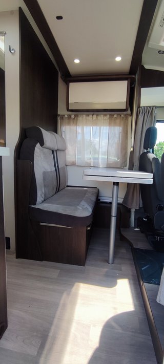 ALQUILER AUTOCARAVANA BENIMAR TESORO 440UP