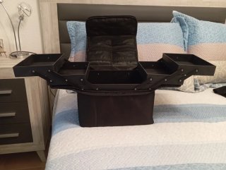 Maletín de maquillaje negro