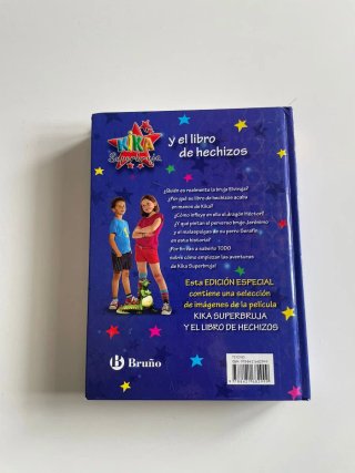 Kika Superbruja y el libro de hechizos