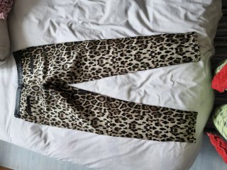 Pantalón animal print