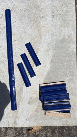 Cenefa azul intenso