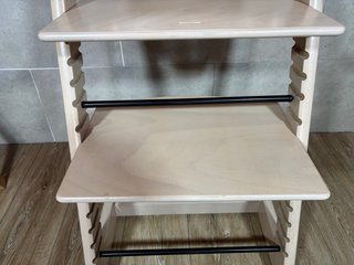 Trona Stokke Tripp Trapp madera
