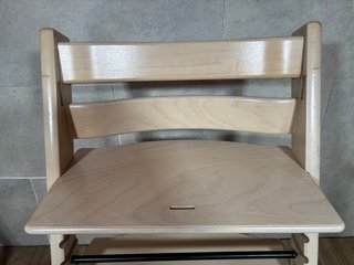 Trona Stokke Tripp Trapp madera