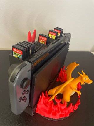 Supporto dock Nintendo Switch con Charizard