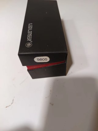 Linterna LED Lenser T5.2 Tactical