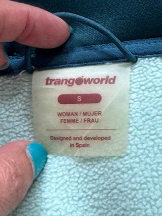 Sudadera mujerTrangoworld con cremallera y capucha