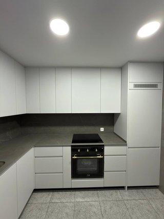 Montaje de cocinas a medida y reformas integrales.