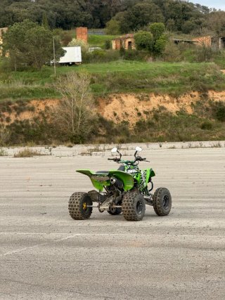 Kawasaki KFX400 Quad Motocross Verde