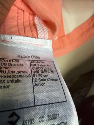 Lote de gorros infantiles variados