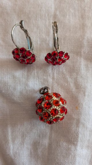 Conjunto bisutería bolitas rojas y plateadas