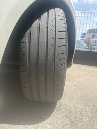 Neumáticos 225/40/18 W92 los 4 por 120€