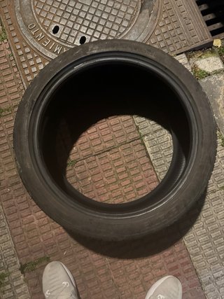 Neumáticos 225/40/18 W92 los 4 por 120€