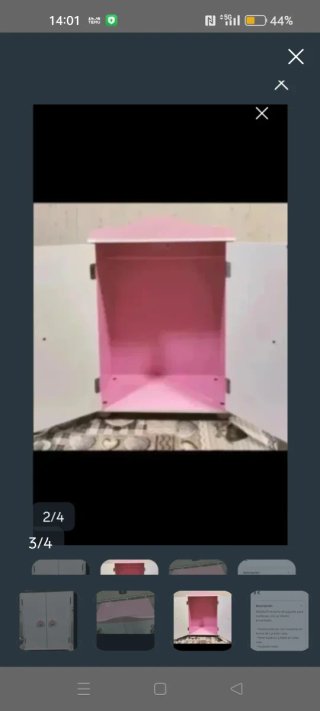 Armario de juguete para muñecas