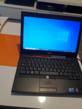 Portátil Dell i5 4GB RAM