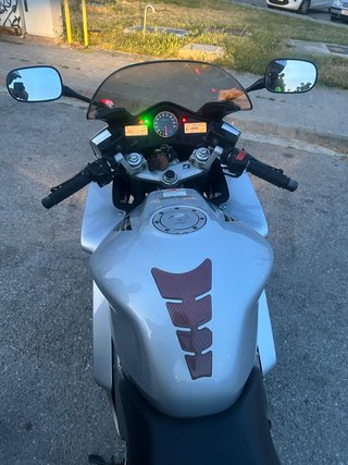 Honda VFR 800 Plata