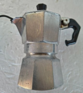 Caffettiera Moka sospesa