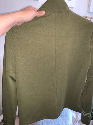 Chaqueta militar bordada verde