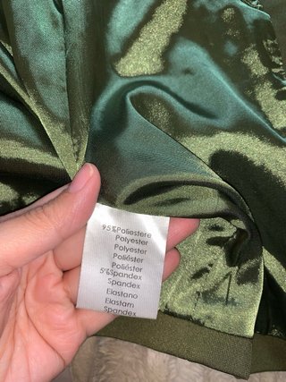 Chaqueta militar bordada verde