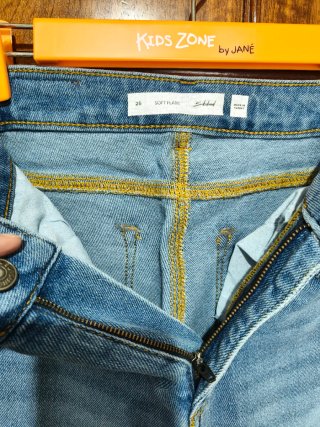 Pantalones vaqueros acampanados azules