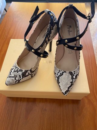 Zapatos de tacón Menbur piel serpiente